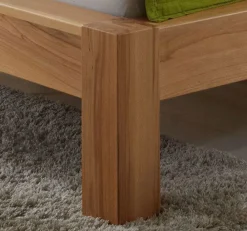 Select Massivholzbett