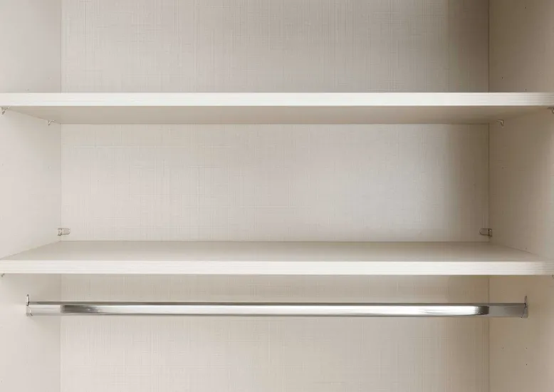 Staud Sinfonie Plus Schwebetüren Kleiderschrank